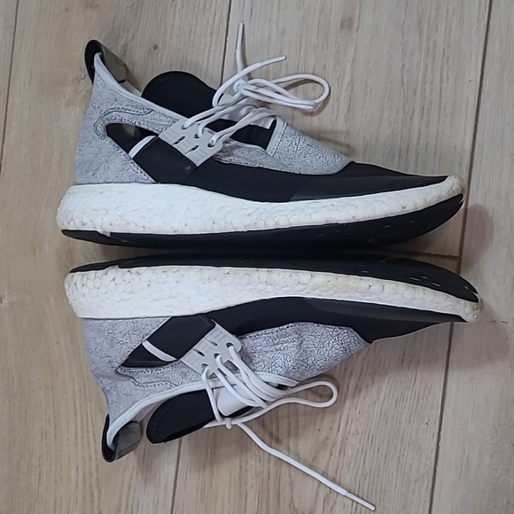 Y3 Boost Light Running Shoes Size 8.5 - Picture 7 of 12